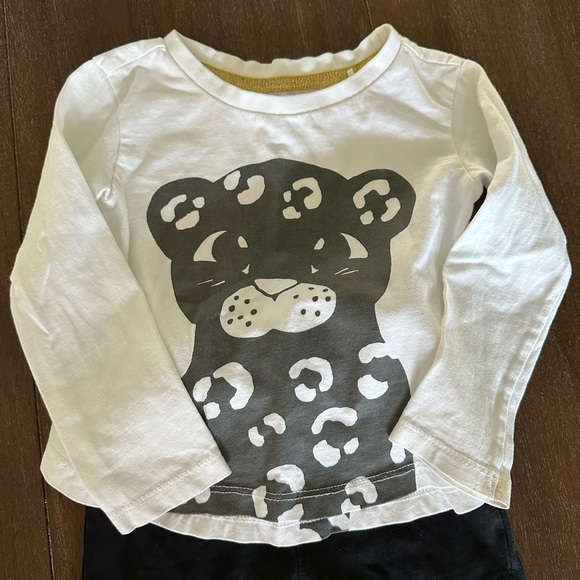 Sovereign Code Outfit - Picture 3 of 5